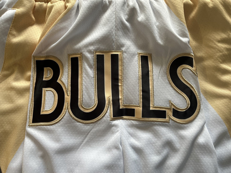 Off-White Chicago Bulls premium basketball shorts, graphic detail