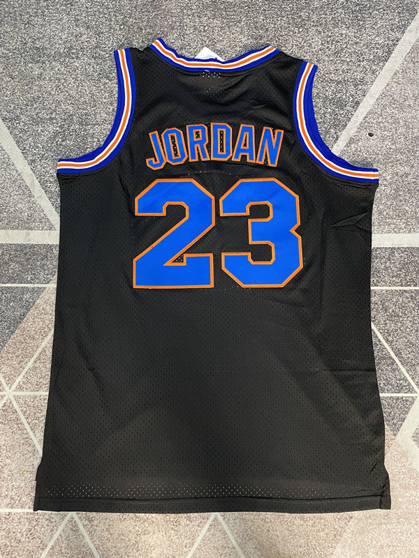 Black Chicago Bulls basketball jersey, full back view