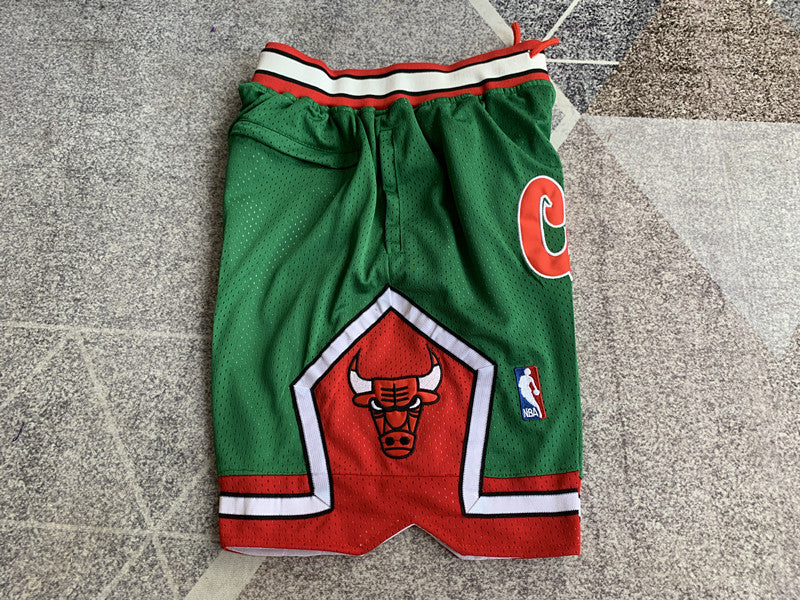 Green Chicago Bulls premium basketball shorts, side panel detail