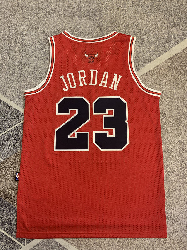 Chicago Red Basketball Jersey #23 back view [SPMERGE:P128:back]
