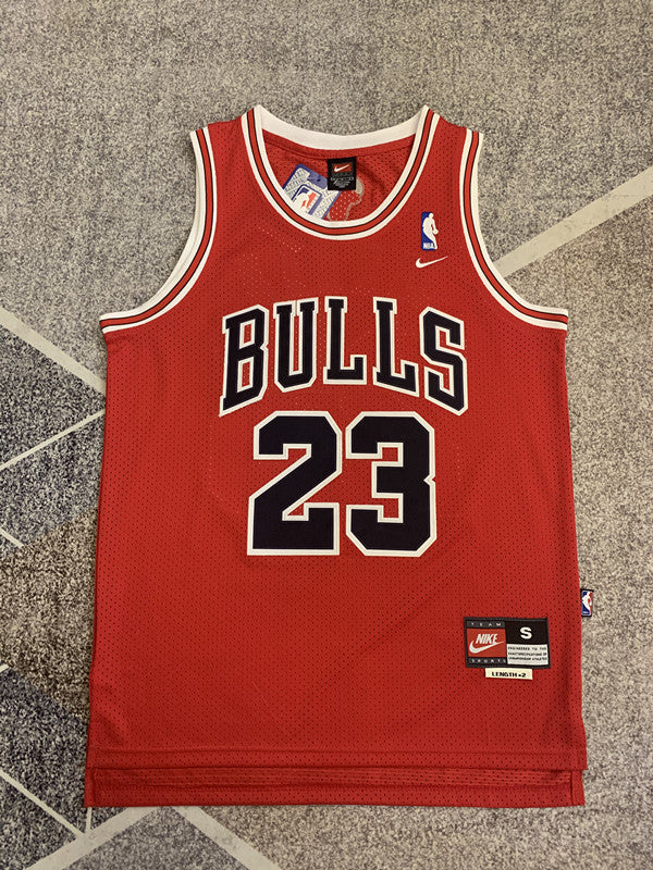 Chicago Red Basketball Jersey #23 front view [SPMERGE:P128:front]