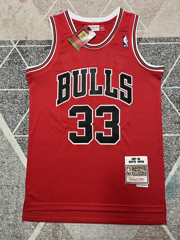 Chicago Red Retro Basketball Jersey #33 front view [SPMERGE:P157:front]