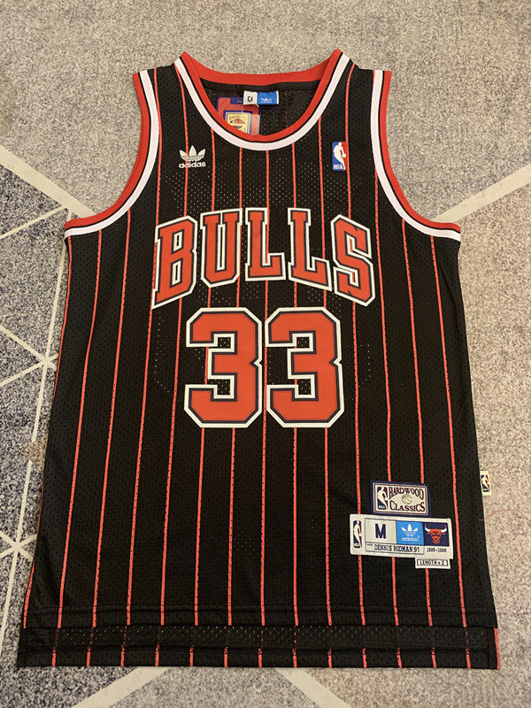 Chicago Striped Basketball Jersey #33 front view [SPMERGE:P137:front]