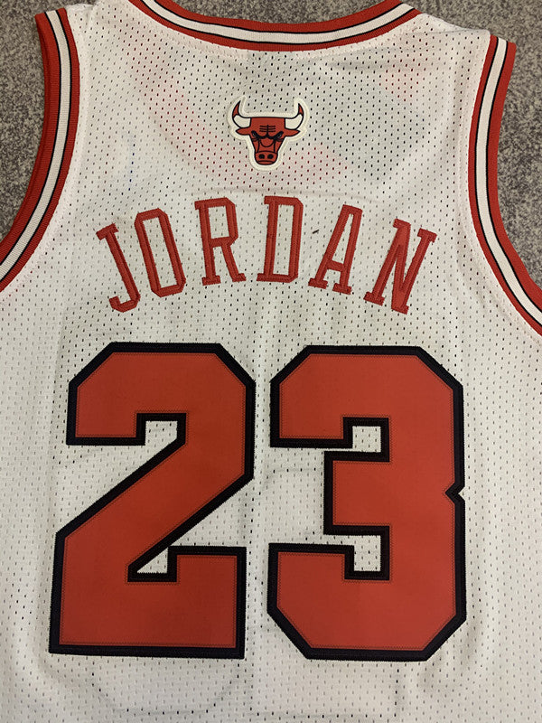White Chicago Bulls basketball jersey, back lettering and number detail