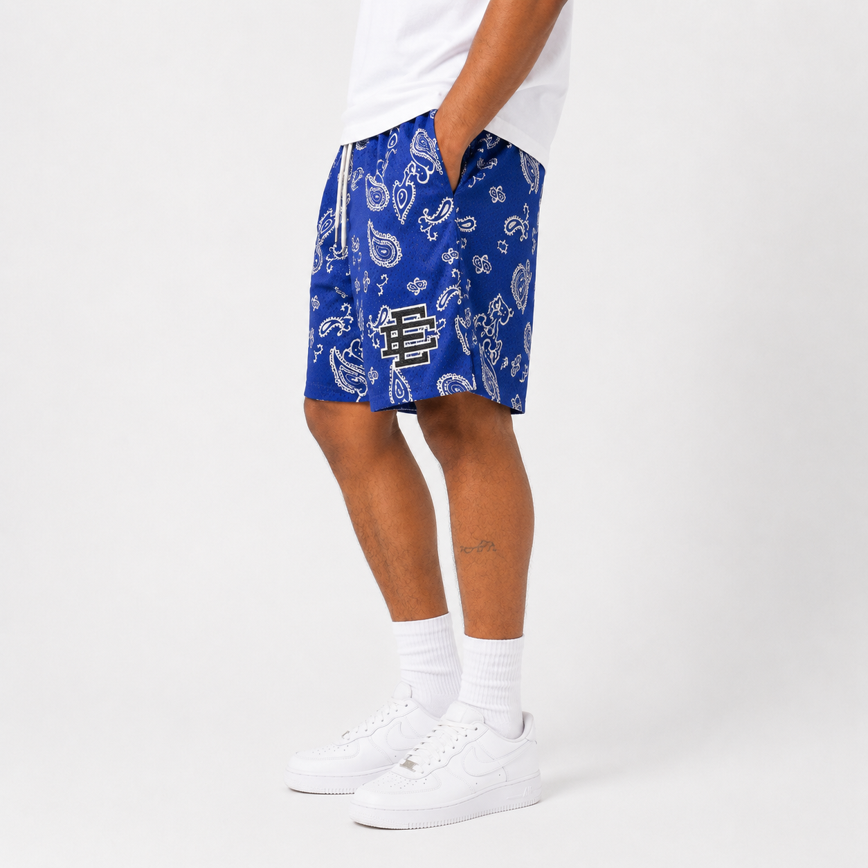 Royal Bandana mesh shorts - back angle view
