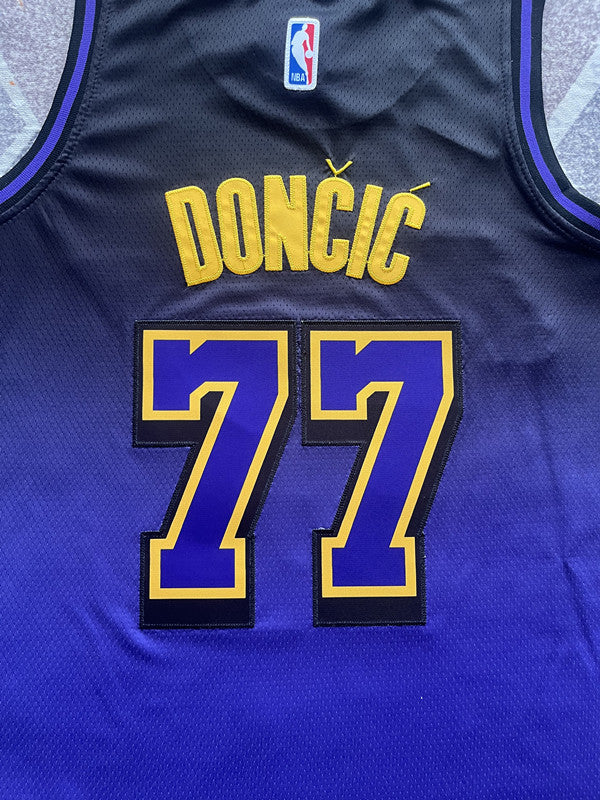 Purple LA Lakers basketball jersey, back lettering and number detail