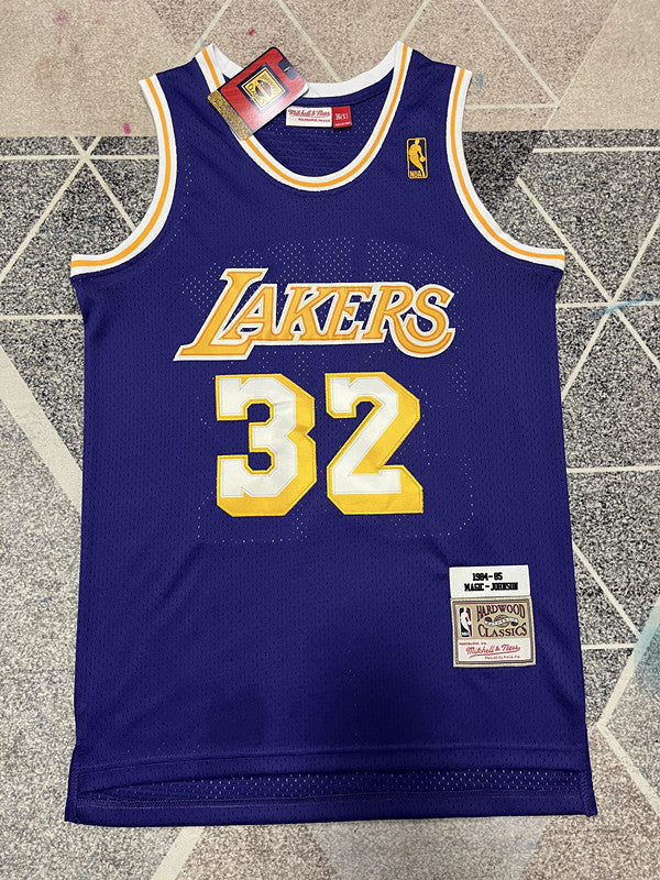 LA Lakers Purple Retro Basketball Jersey #32 front view [SPMERGE:P244:front]