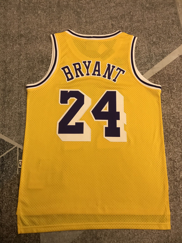 LA Lakers Yellow Retro Basketball Jersey #24 back view [SPMERGE:P232:back]