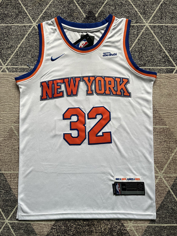 New York White Basketball Jersey #32 front view [SPMERGE:P188:front]