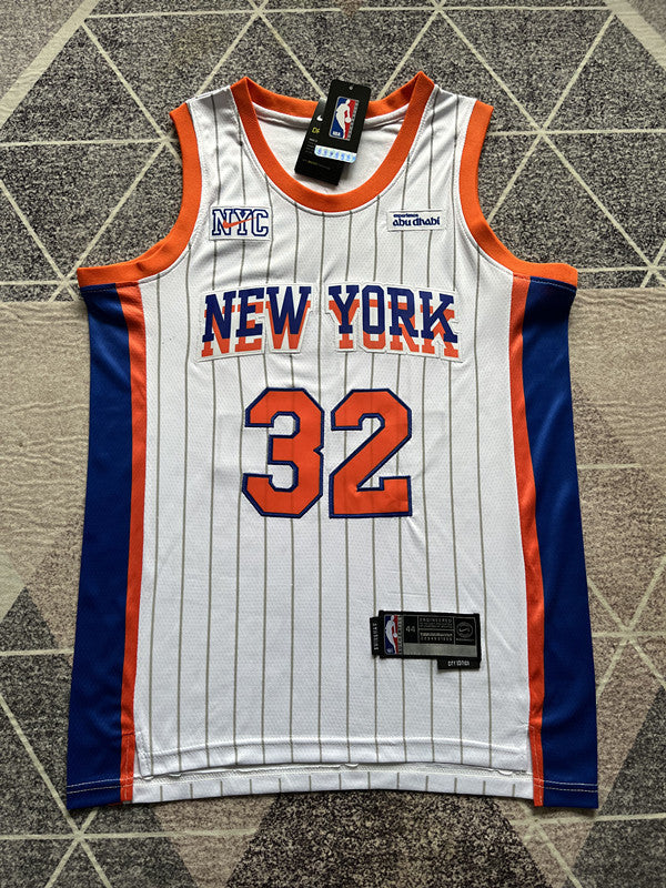 New York White Striped Basketball Jersey #32 front view [SPMERGE:P081:front]
