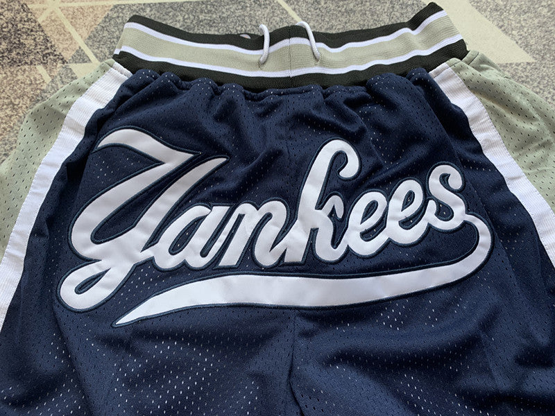 Navy New York Yankees premium basketball shorts, graphic detail